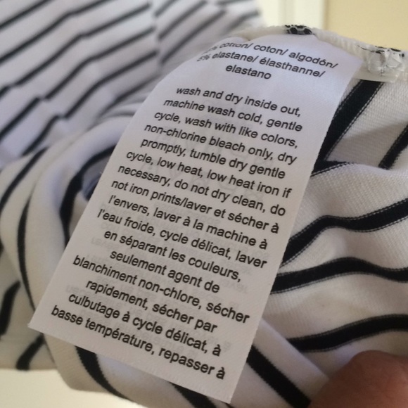 NWT Tommy Hilfiger Dress Shirt ( M ) - Picture 6 of 10